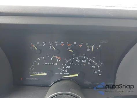 1992 Chevrolet Suburban K2500 from USA, damaged, VIN 1GNGK26N4NJ343314